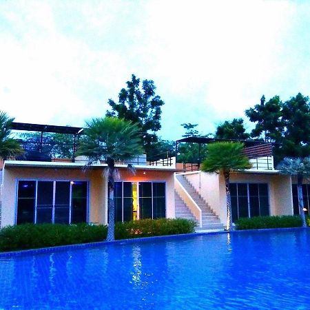 Bangkok.Grand.Resort Bang Bo Zewnętrze zdjęcie